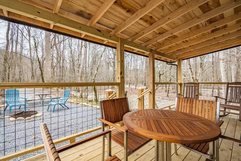 Cabin 5 porch